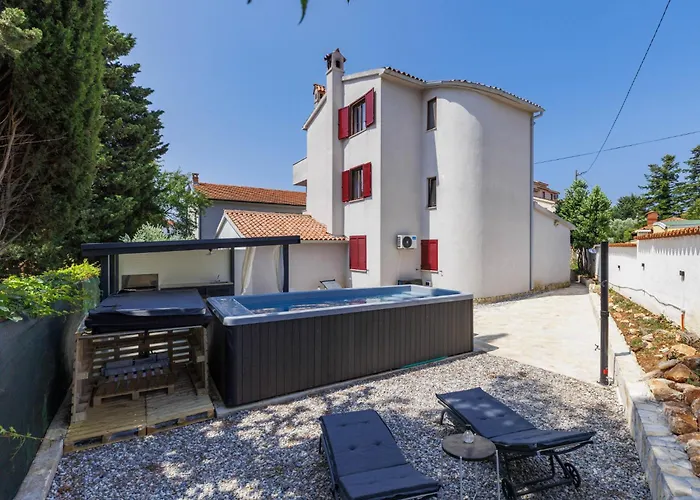 Meazza-2 By Interhome Medulin